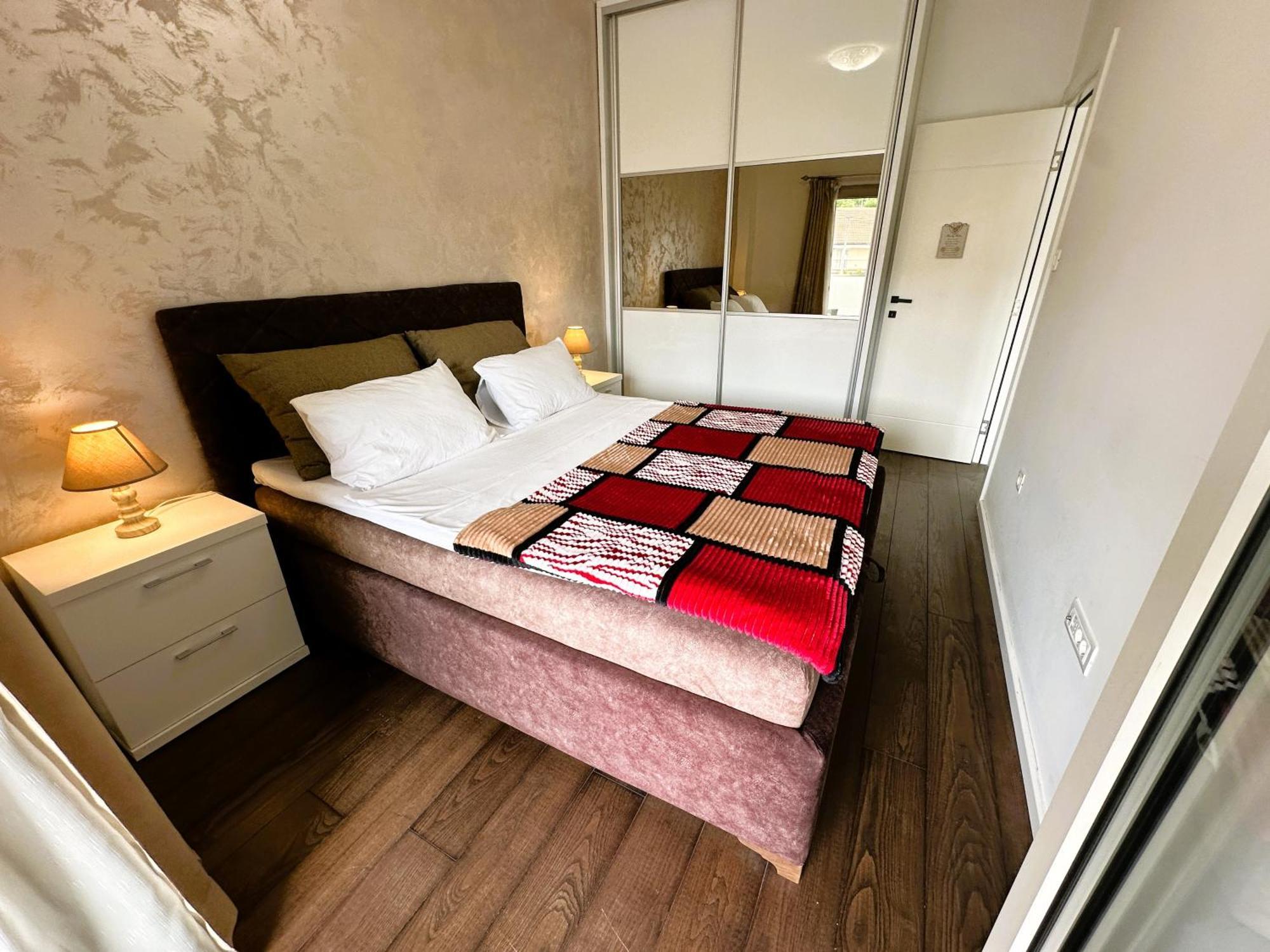 Apartamento Stan Na Dan Podgorica Exterior foto